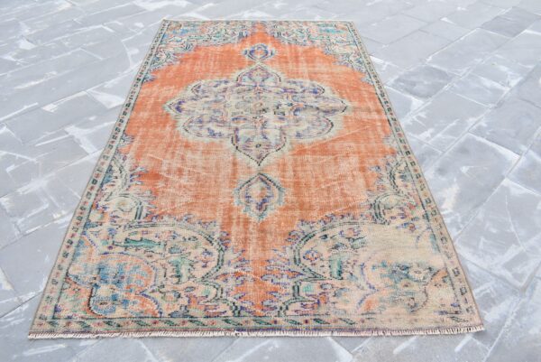 5 ft. x 8.8 ft. Vintage Turkish Rug TR04297 Image 2