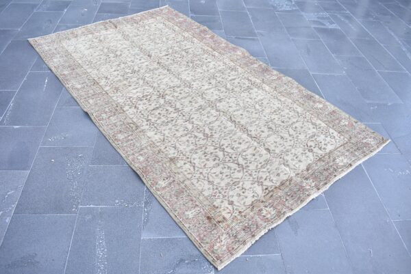 4.6 ft. x 8 ft. Vintage Turkish Rug TR04387 Image 3