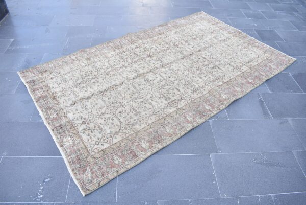 4.6 ft. x 8 ft. Vintage Turkish Rug TR04387 Image 1