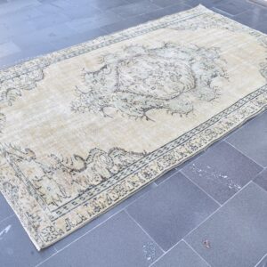5.2 ft. x 9.4 ft. Vintage Turkish Rug TR04397 Image 1