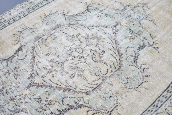 5.2 ft. x 9.4 ft. Vintage Turkish Rug TR04397 Image 5