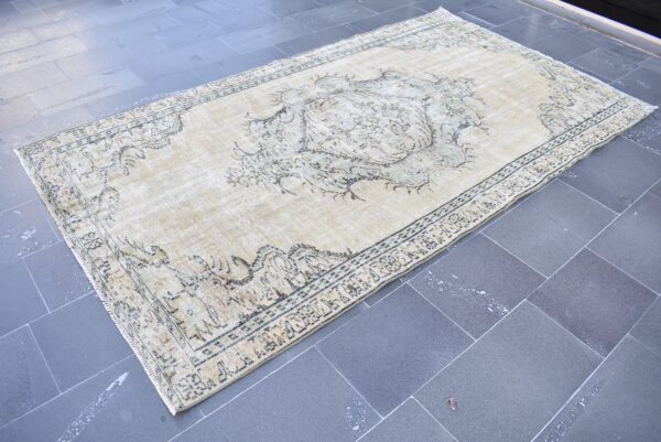 5.2 ft. x 9.4 ft. Vintage Turkish Rug TR04397 Image 1