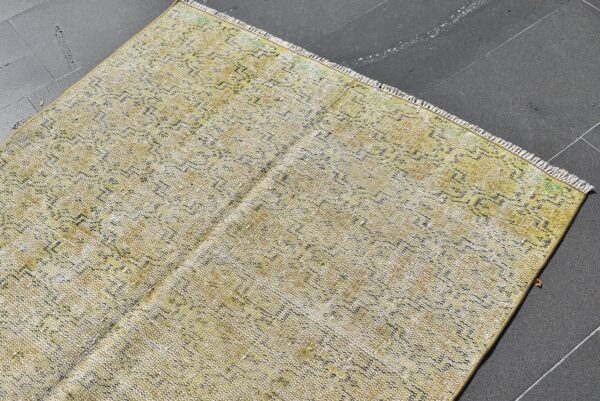 3.5 ft. x 7.6 ft. Vintage Turkish Rug TR04407 Image 4