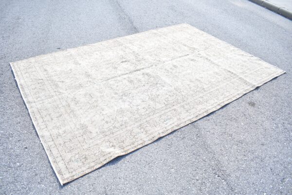 6.6 ft. x 10 ft. Vintage Turkish Rug TR04477 Image 1