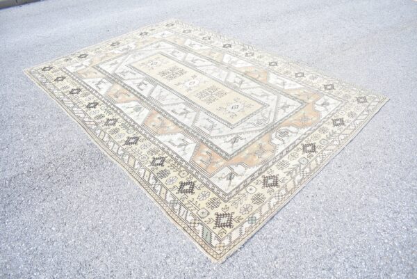 6.8 ft. x 9.4 ft. Vintage Turkish Rug TR04497 Image 3