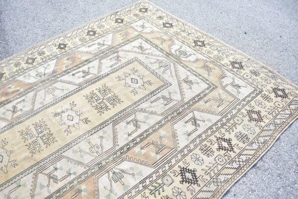 6.8 ft. x 9.4 ft. Vintage Turkish Rug TR04497 Image 4