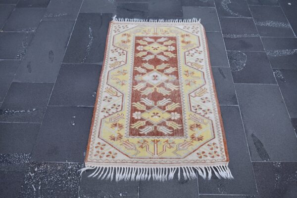 2.6 ft. x 4.9 ft. Vintage Turkish Rug TR04517 Image 2