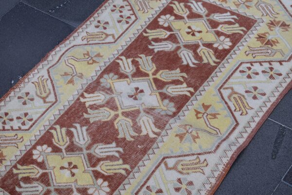 2.6 ft. x 4.9 ft. Vintage Turkish Rug TR04517 Image 4