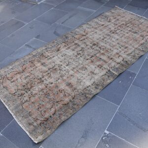 3.3 ft. x 6.5 ft. Vintage Turkish Rug TR04577 Image 1