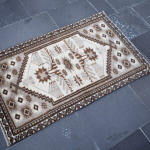 2.2 ft. x 3.8 ft. Vintage Turkish Rug TR04677 Image 1