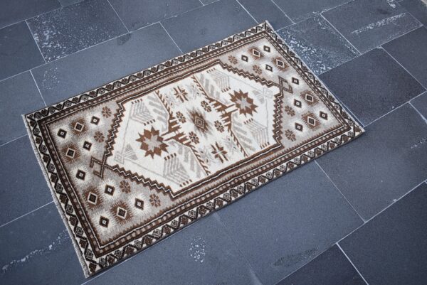 2.2 ft. x 3.8 ft. Vintage Turkish Rug TR04677 Image 1