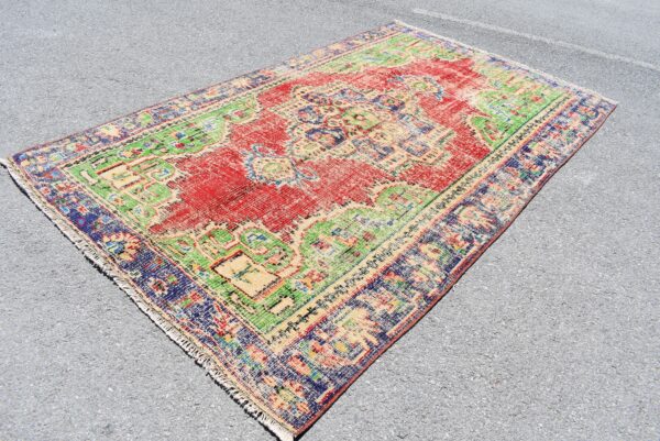 5.1 ft. x 8.8 ft. Vintage Turkish Rug TR04817 Image 1