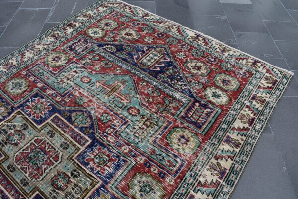 5.5 ft. x 8.8 ft. Vintage Turkish Rug TR04827 Image 4