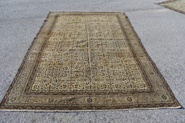 6.3 ft. x 9.4 ft. Vintage Turkish Rug TR04857 Image 2