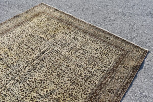 6.3 ft. x 9.4 ft. Vintage Turkish Rug TR04857 Image 4