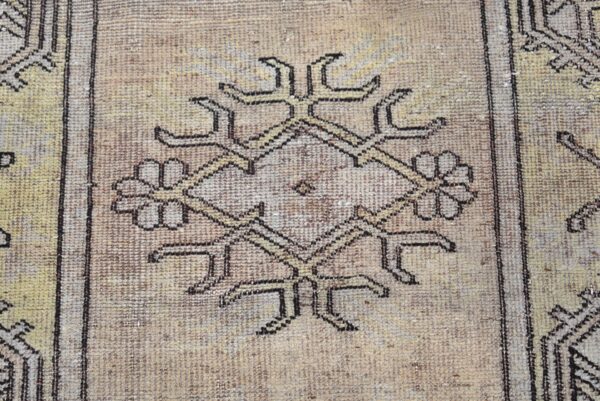 2.3 ft. x 4.4 ft. Vintage Turkish Rug TR04867 Image 6