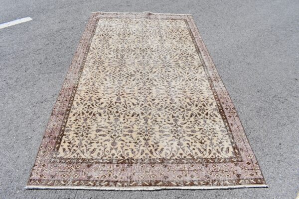 4.7 ft. x 8.6 ft. Vintage Turkish Rug TR04927 Image 2