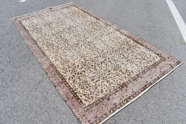 4.7 ft. x 8.6 ft. Vintage Turkish Rug TR04927 Image 3