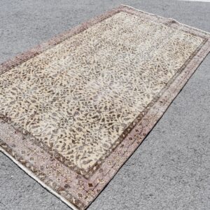 4.7 ft. x 8.6 ft. Vintage Turkish Rug TR04927 Image 1