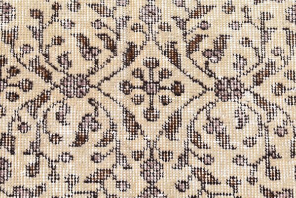 4.7 ft. x 8.6 ft. Vintage Turkish Rug TR04927 Image 6