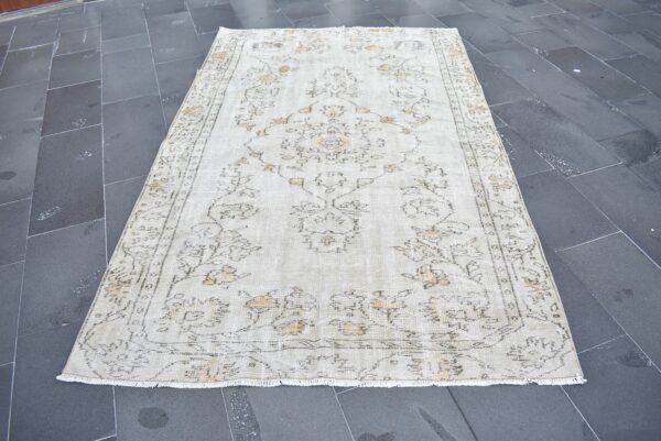 5.1 ft. x 8 ft. Vintage Turkish Rug TR05017 Image 2