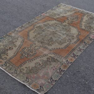 4.4 ft. x 8 ft. Vintage Turkish Rug TR05027 Image 1