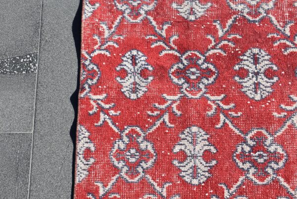 5.2 ft. x 9.9 ft. Vintage Turkish Rug TR05047 Image 6