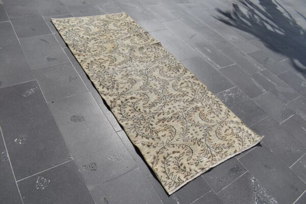2.8 ft. x 6.5 ft. Vintage Turkish Rug TR05057 Image 3