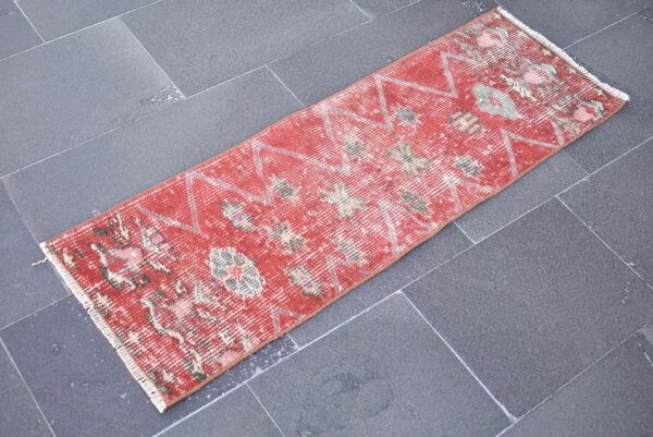 1.3 ft. x 3.9 ft. Vintage Turkish Rug TR05067 Image 1