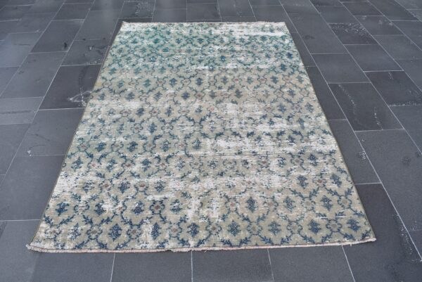 4.6 ft. x 7.1 ft. Vintage Turkish Rug TR05107 Image 2