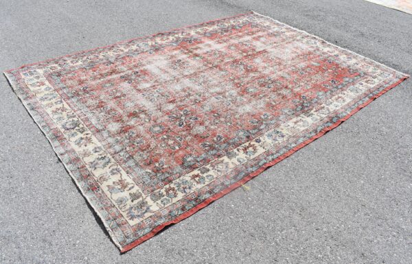 6.9 ft. x 10.1 ft. Vintage Turkish Rug TR05187 Image 1