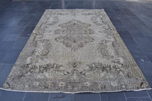 6.3 ft. x 9.9 ft. Vintage Turkish Rug TR05197 Image 2