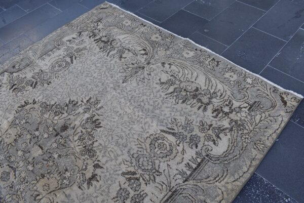 6.3 ft. x 9.9 ft. Vintage Turkish Rug TR05197 Image 4