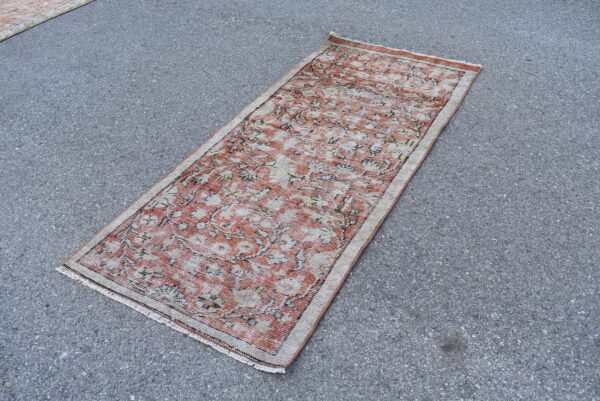 2.6 ft. x 5.7 ft. Vintage Turkish Rug TR05217 Image 1