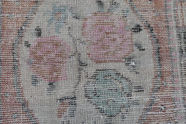 2.5 ft. x 5.3 ft. Vintage Turkish Rug TR05237 Image 6