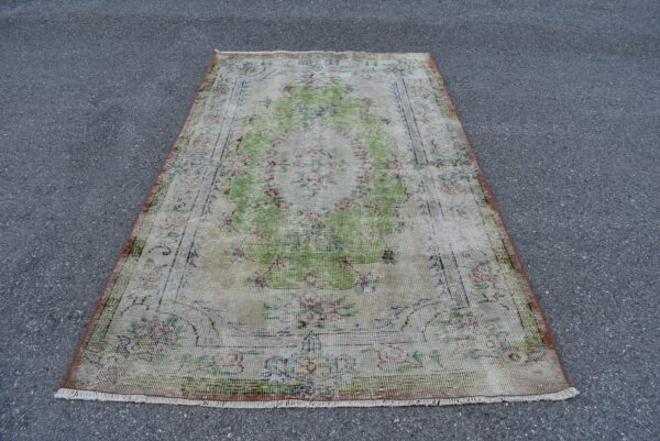 4.7 ft. x 8.1 ft. Vintage Turkish Rug TR05257 Image 2