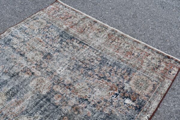 4.8 ft. x 9.4 ft. Vintage Turkish Rug TR05267 Image 4