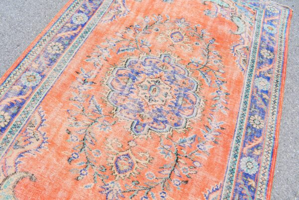 5.8 ft. x 9.3 ft. Vintage Turkish Rug TR05307 Image 5