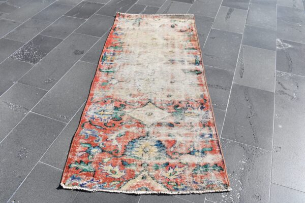 2.9 ft. x 6.1 ft. Vintage Turkish Rug TR05317 Image 2