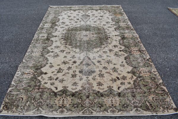 5.6 ft. x 8.7 ft. Vintage Turkish Rug TR05367 Image 2