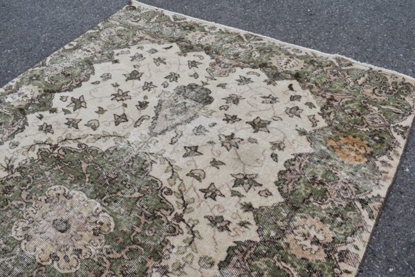 5.6 ft. x 8.7 ft. Vintage Turkish Rug TR05367 Image 4