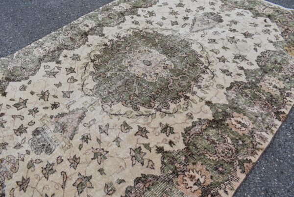5.6 ft. x 8.7 ft. Vintage Turkish Rug TR05367 Image 5