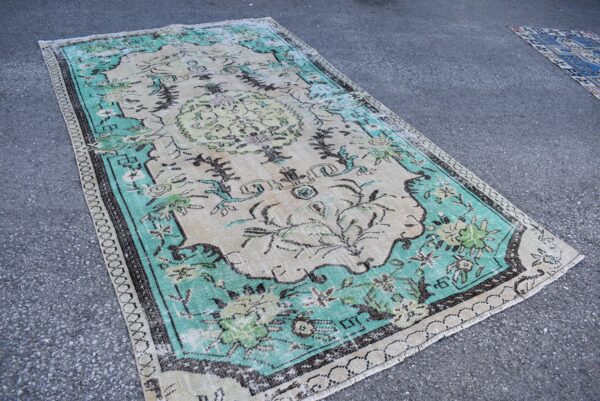 5.4 ft. x 9.3 ft. Vintage Turkish Rug TR05387 Image 3