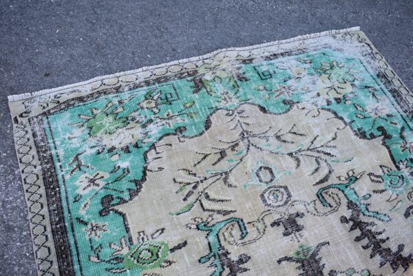 5.4 ft. x 9.3 ft. Vintage Turkish Rug TR05387 Image 5