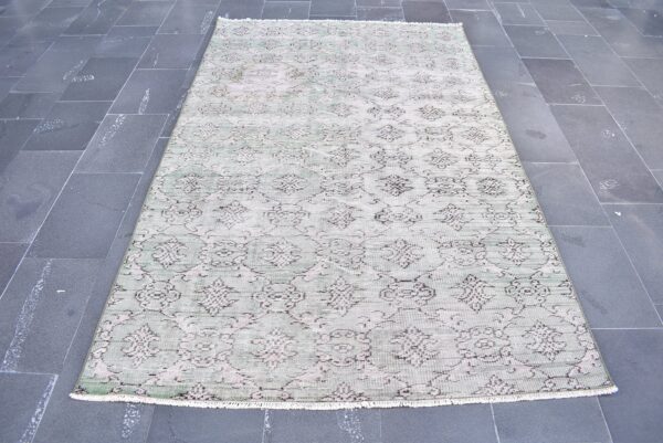 4.9 ft. x 8.2 ft. Vintage Turkish Rug TR05467 Image 2