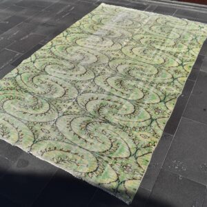 5.4 ft. x 8.7 ft. Vintage Turkish Rug TR05567 Image 1