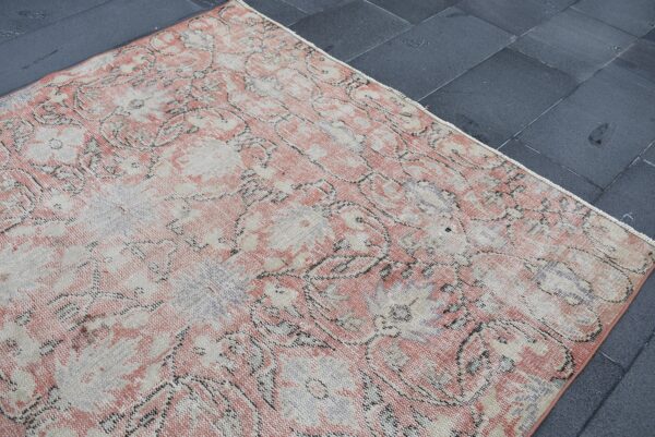 5.6 ft. x 9.1 ft. Vintage Turkish Rug TR05587 Image 4