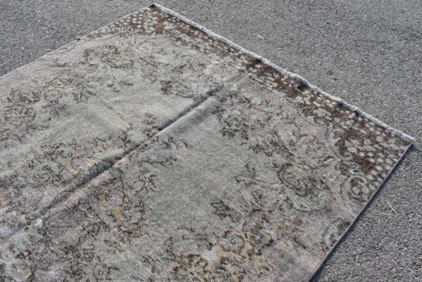 5.2 ft. x 9.1 ft. Vintage Turkish Rug TR05597 Image 4