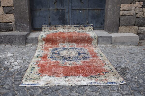 4.5 ft. x 8.5 ft. Vintage Turkish Rug TR05627 Image 2