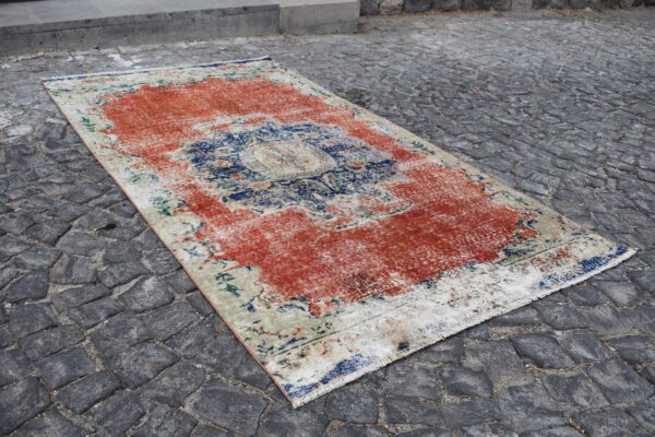 4.5 ft. x 8.5 ft. Vintage Turkish Rug TR05627 Image 3